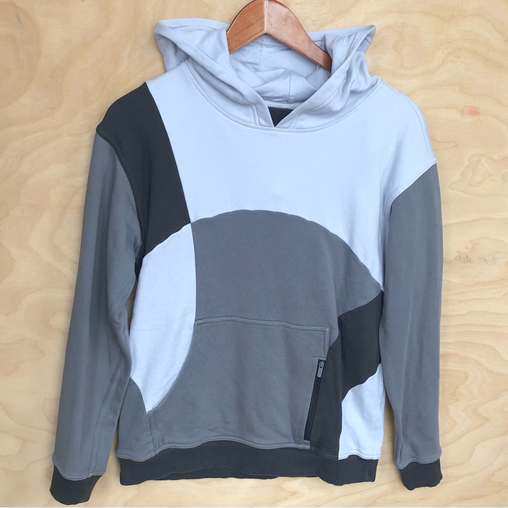 Lululemon Womens Pullover Sweatshirt Hoodie Gray Color Block Cotton Size 8.
